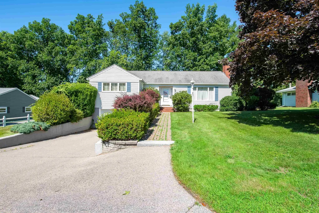 27 Hillcrest Drive Dover NH 03820