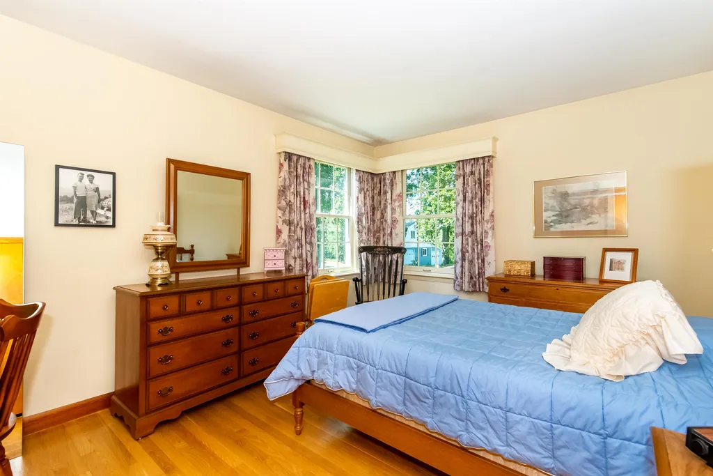 27 Hillcrest Drive Dover NH 03820
