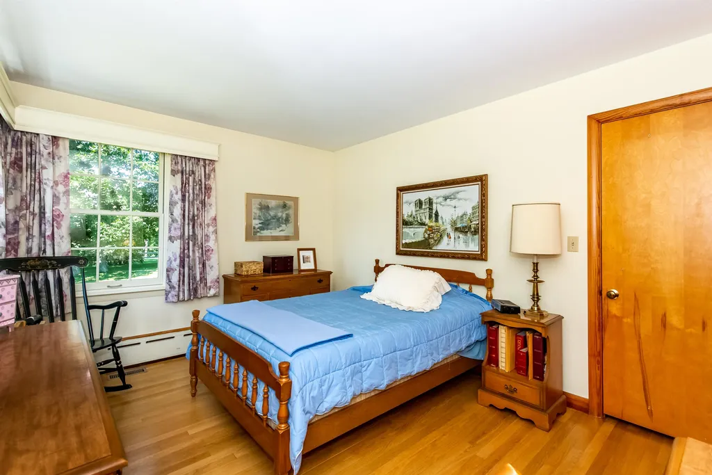 27 Hillcrest Drive Dover NH 03820