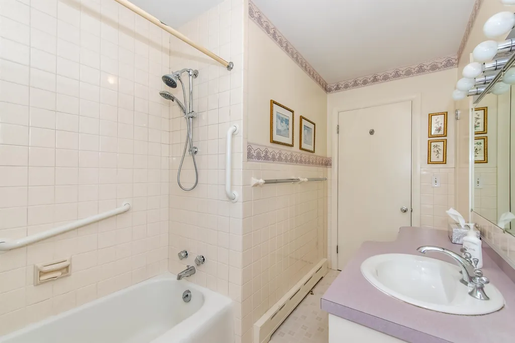 27 Hillcrest Drive Dover NH 03820