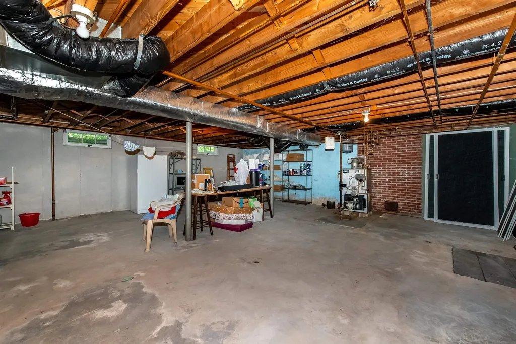 27 Hillcrest Drive Dover NH 03820