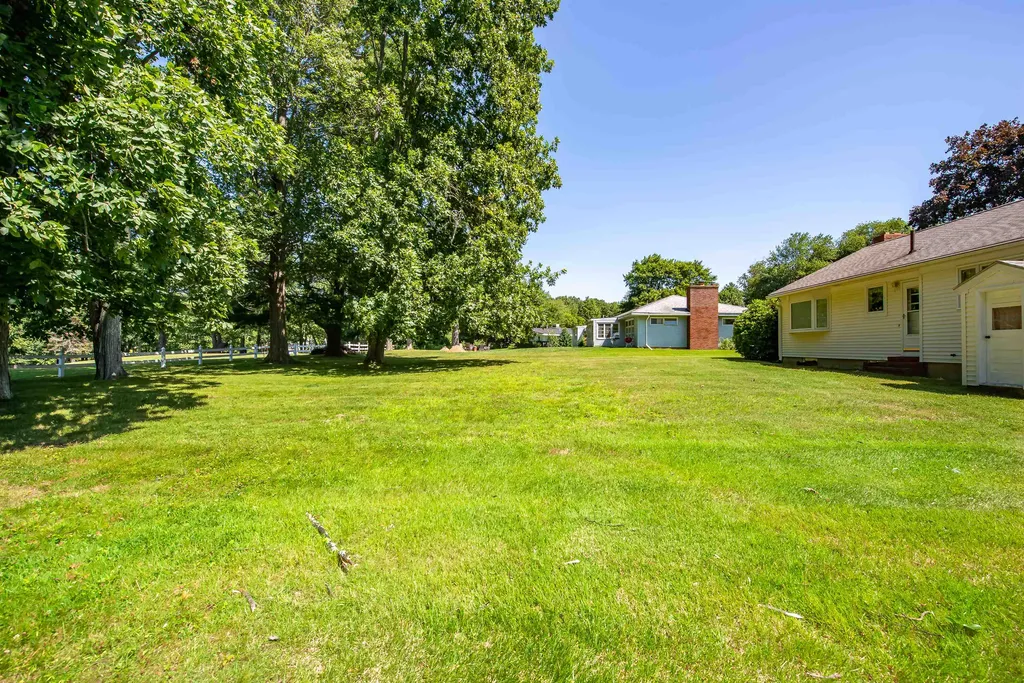 27 Hillcrest Drive Dover NH 03820