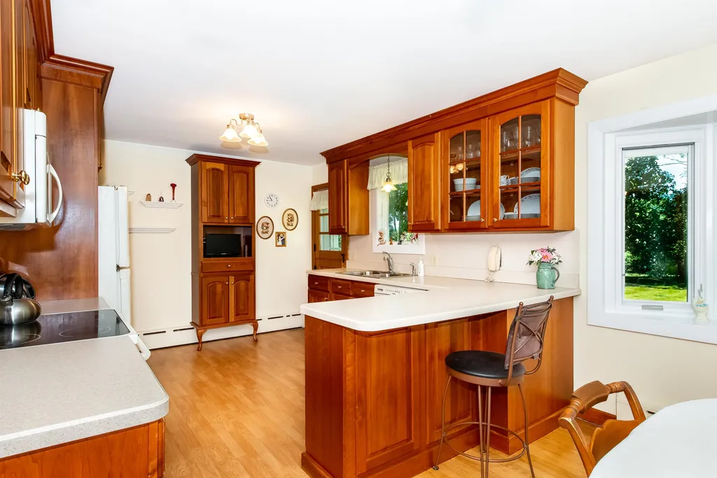 27 Hillcrest Drive Dover NH 03820