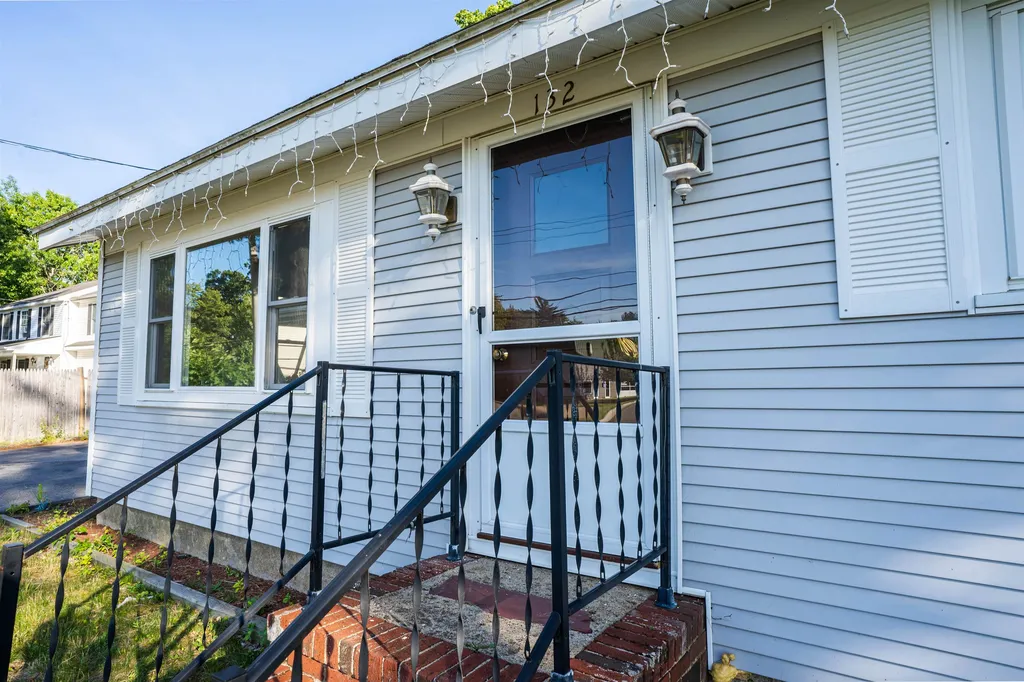 132 Blackwater Road Somersworth NH 03878