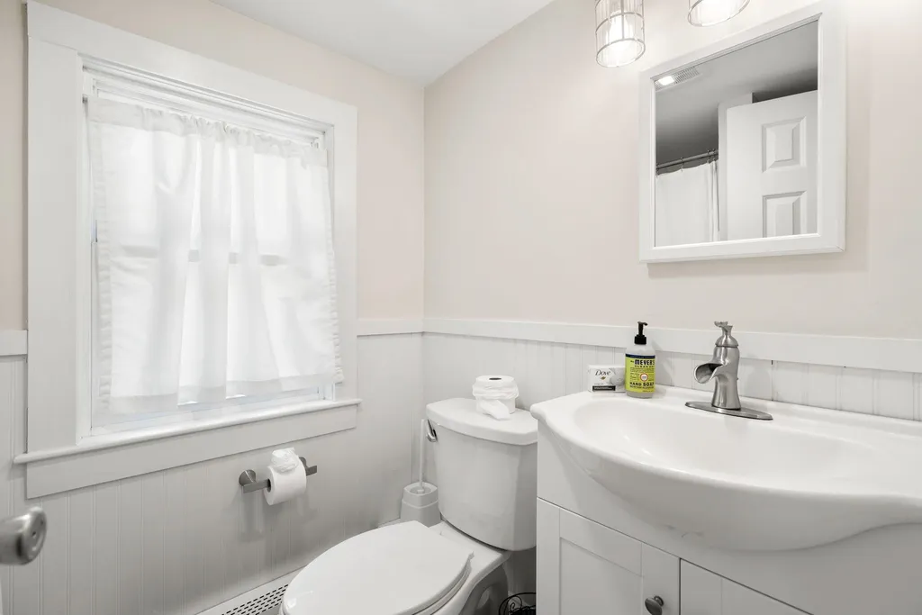 1877 Islington Street Portsmouth NH 03801