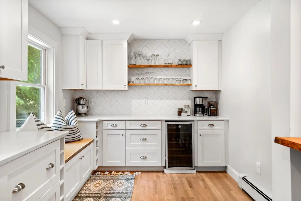 1877 Islington Street Portsmouth NH 03801