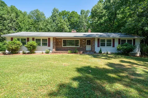 9 Roy Road Hooksett NH 03106