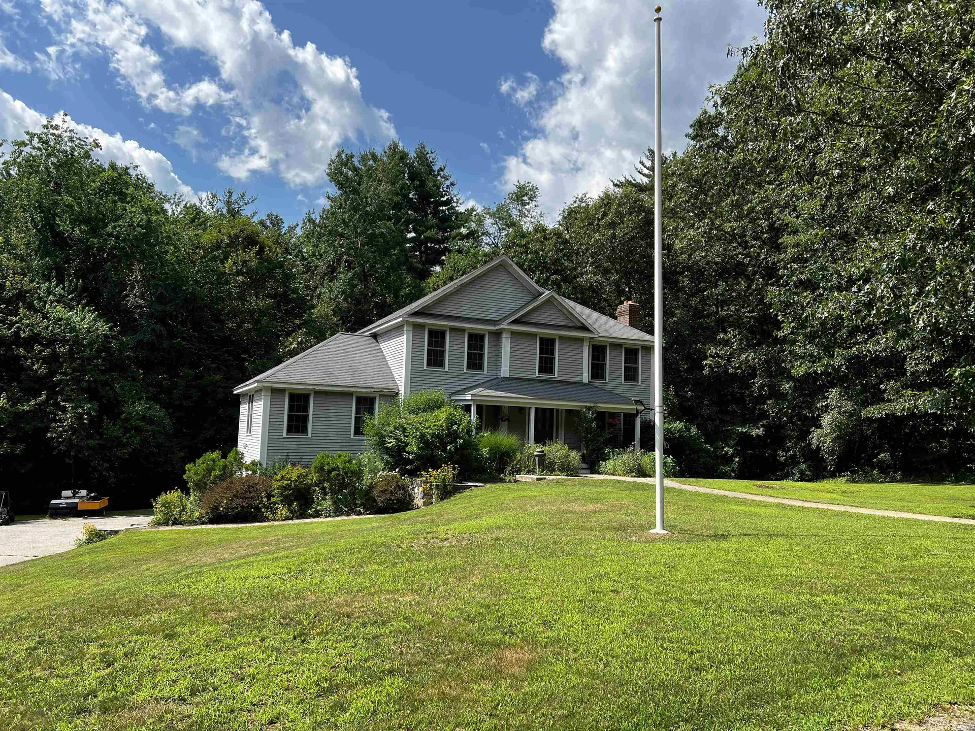 6 Squire Way Stratham NH 03885