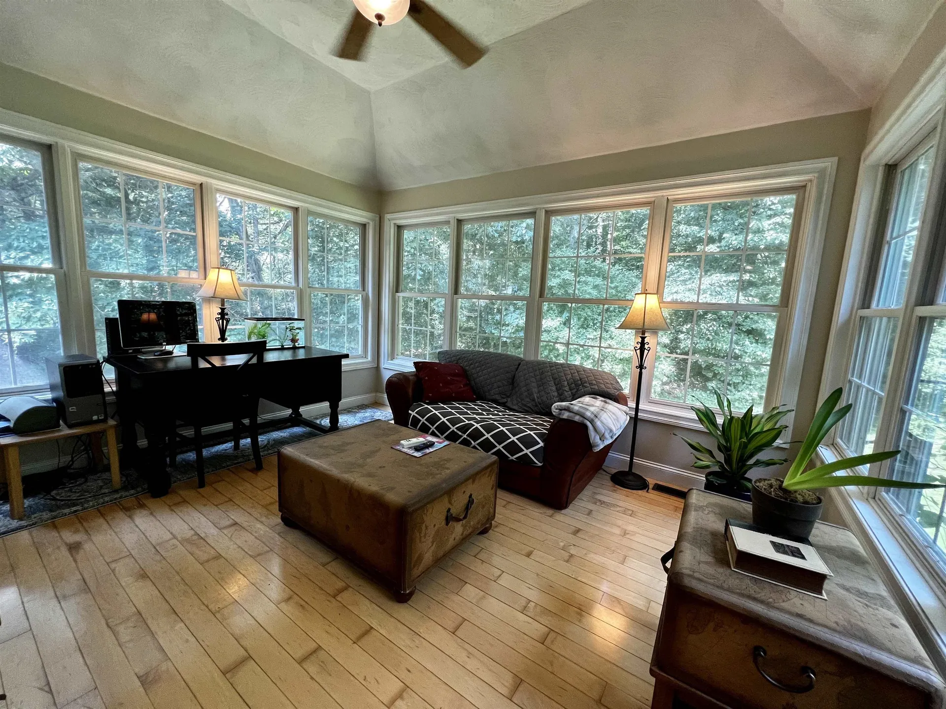 6 Squire Way Stratham NH 03885
