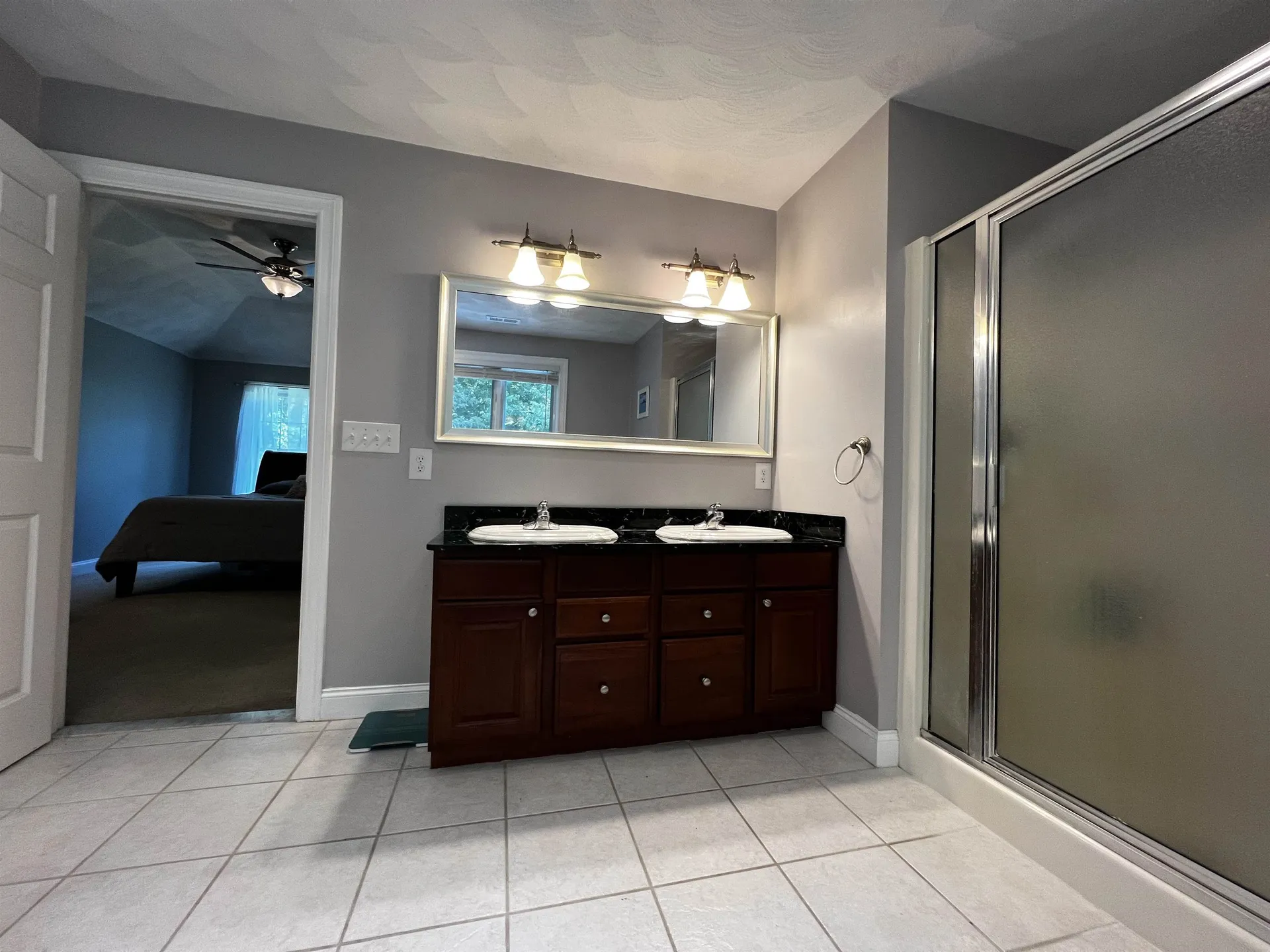 6 Squire Way Stratham NH 03885