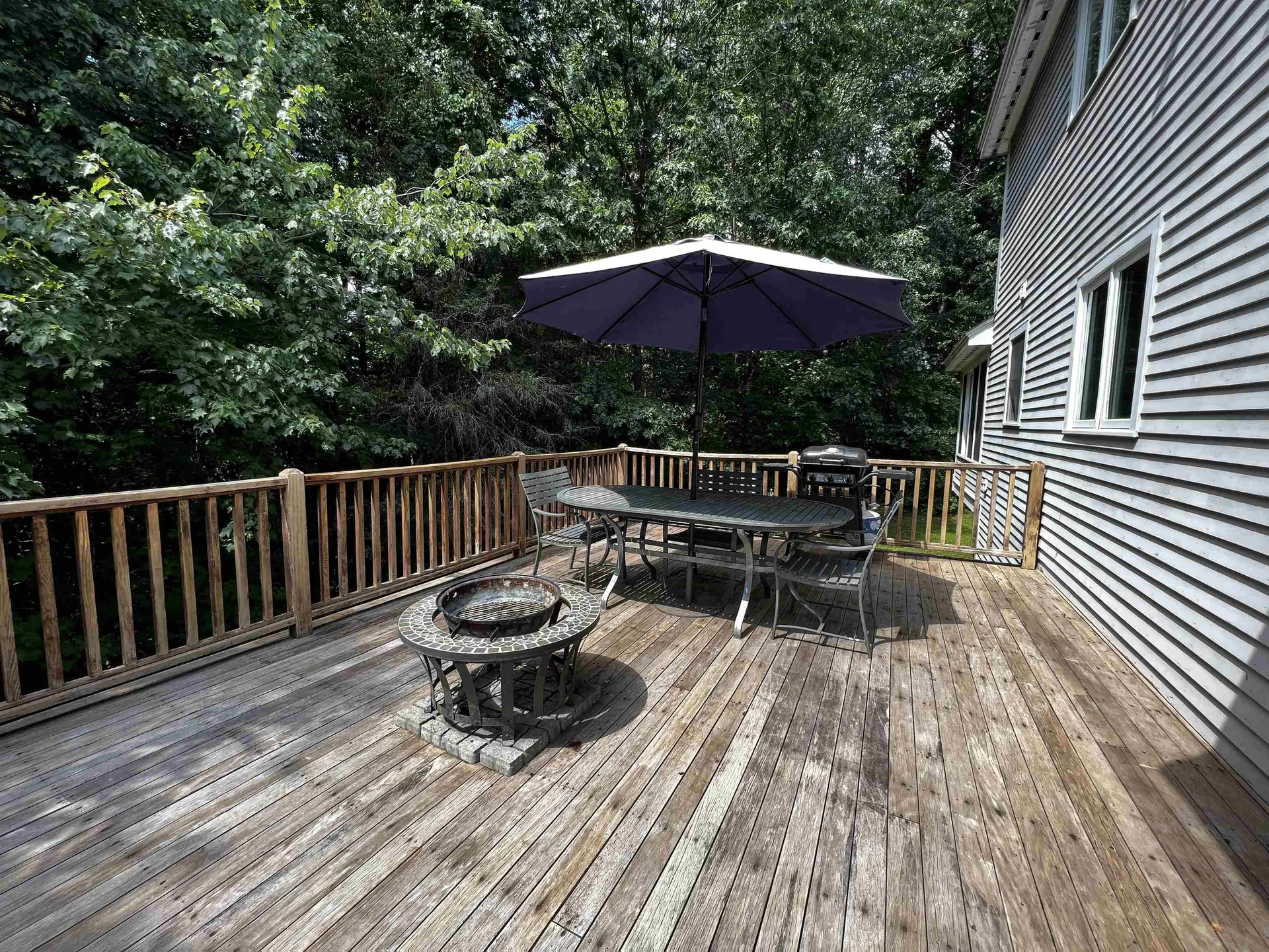 6 Squire Way Stratham NH 03885