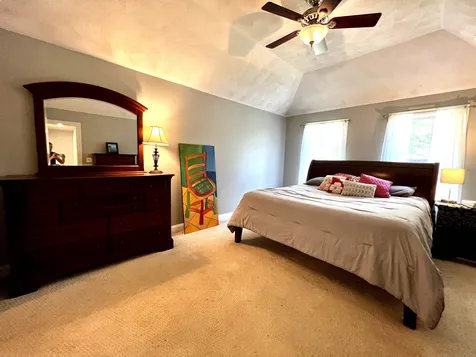 6 Squire Way Stratham NH 03885