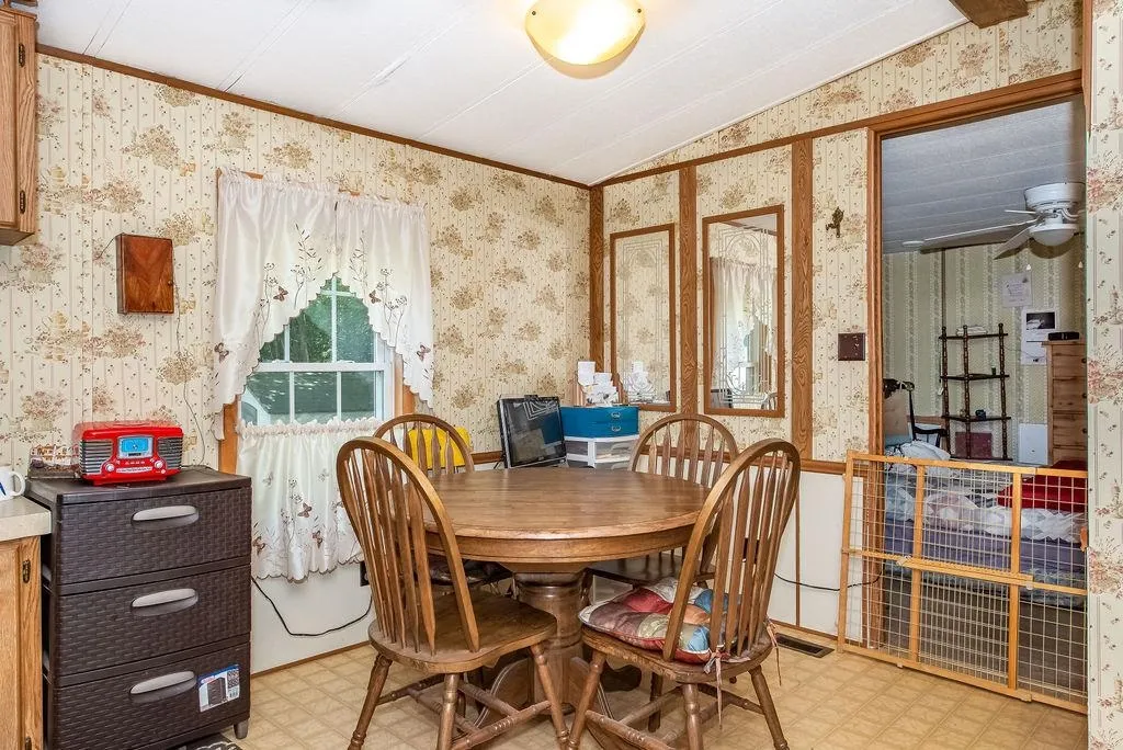 2 Hemlock Street Exeter NH 03833