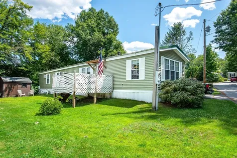 2 Hemlock Street Exeter NH 03833