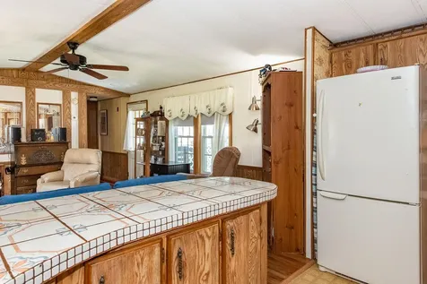 2 Hemlock Street Exeter NH 03833
