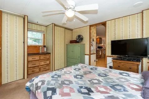 2 Hemlock Street Exeter NH 03833