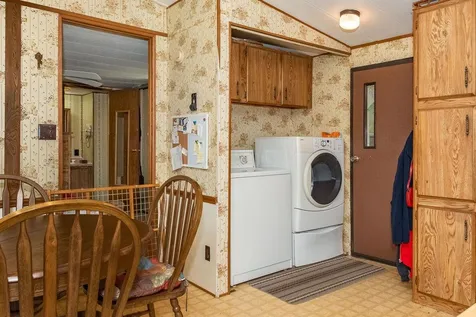 2 Hemlock Street Exeter NH 03833
