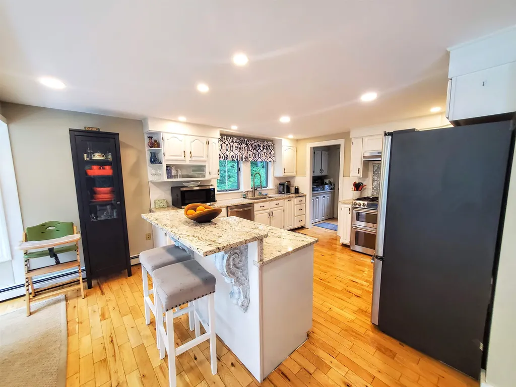 74 Redfield Proctor Road Hartford VT 05059