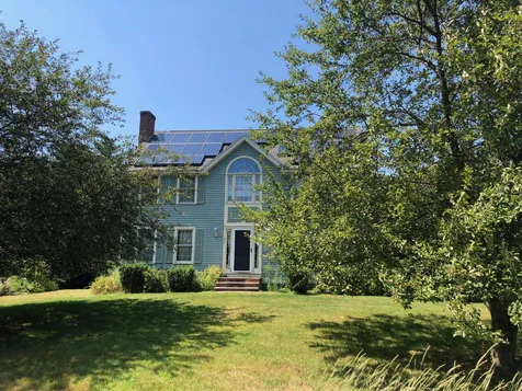 23 Madison Avenue Kingston NH 03848