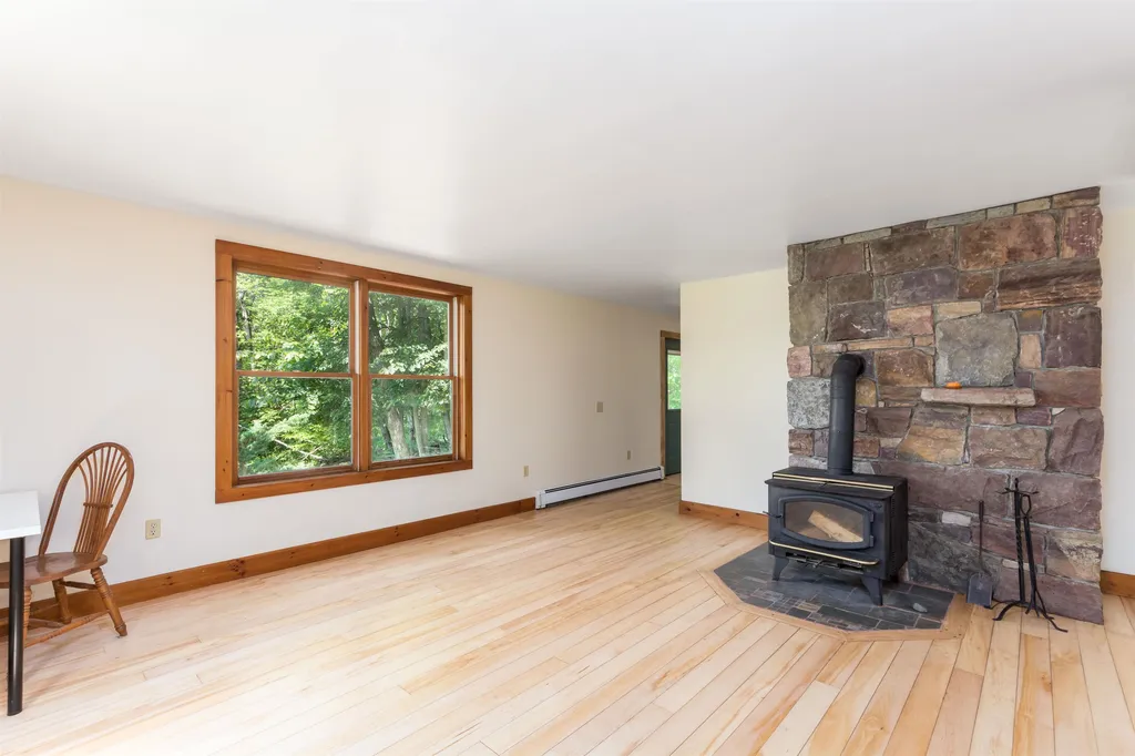 3233 South Road Williston VT 05495