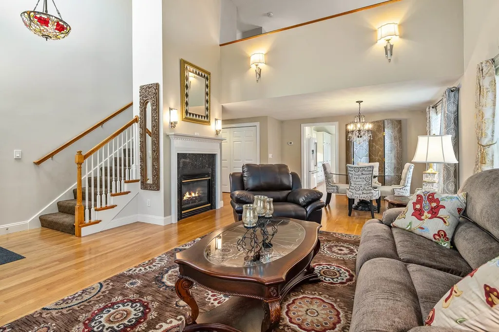 52 Hampton Meadows Hampton NH 03842