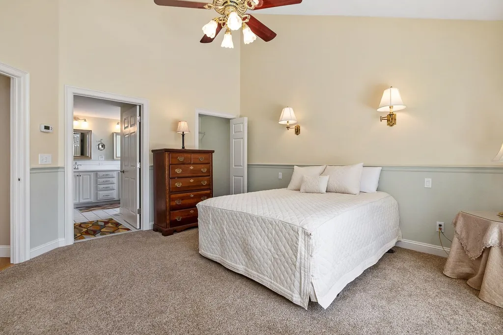 52 Hampton Meadows Hampton NH 03842