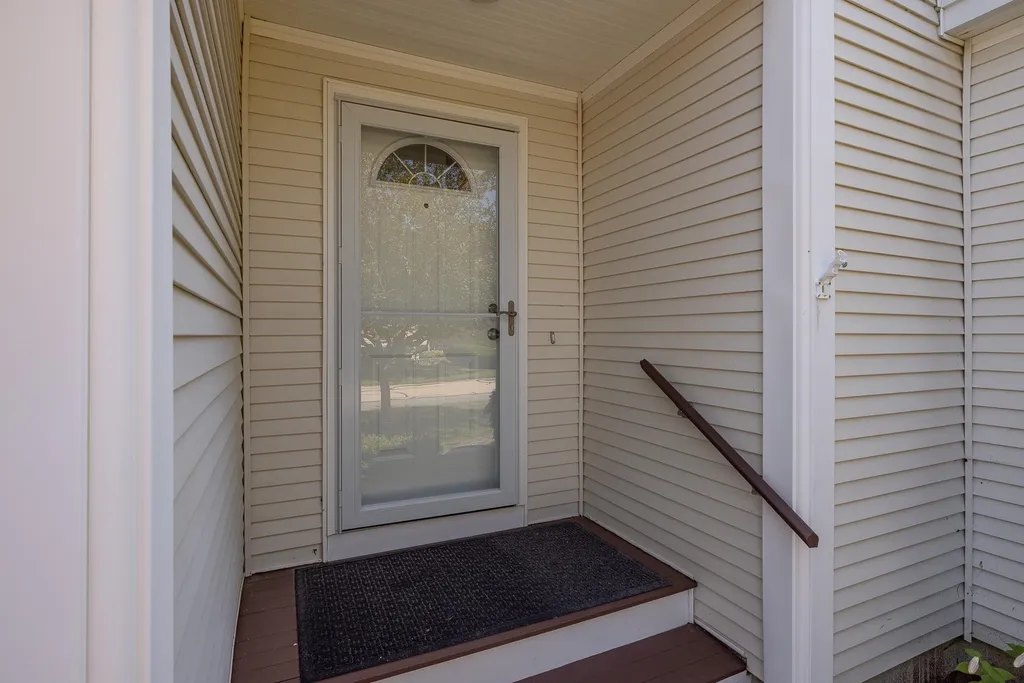 52 Hampton Meadows Hampton NH 03842