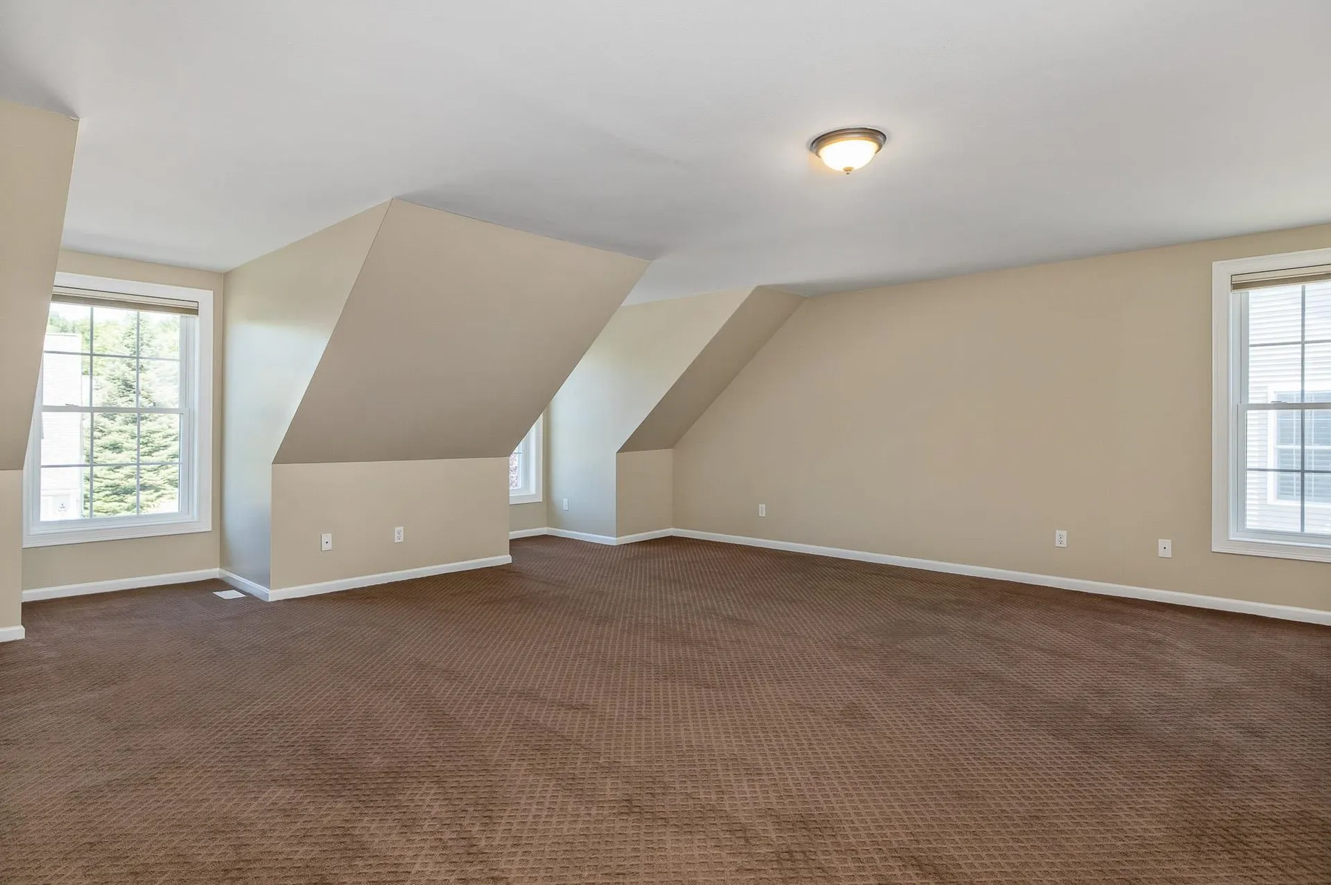 52 Hampton Meadows Hampton NH 03842