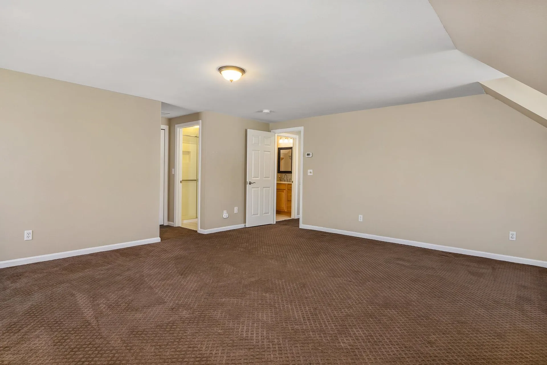 52 Hampton Meadows Hampton NH 03842