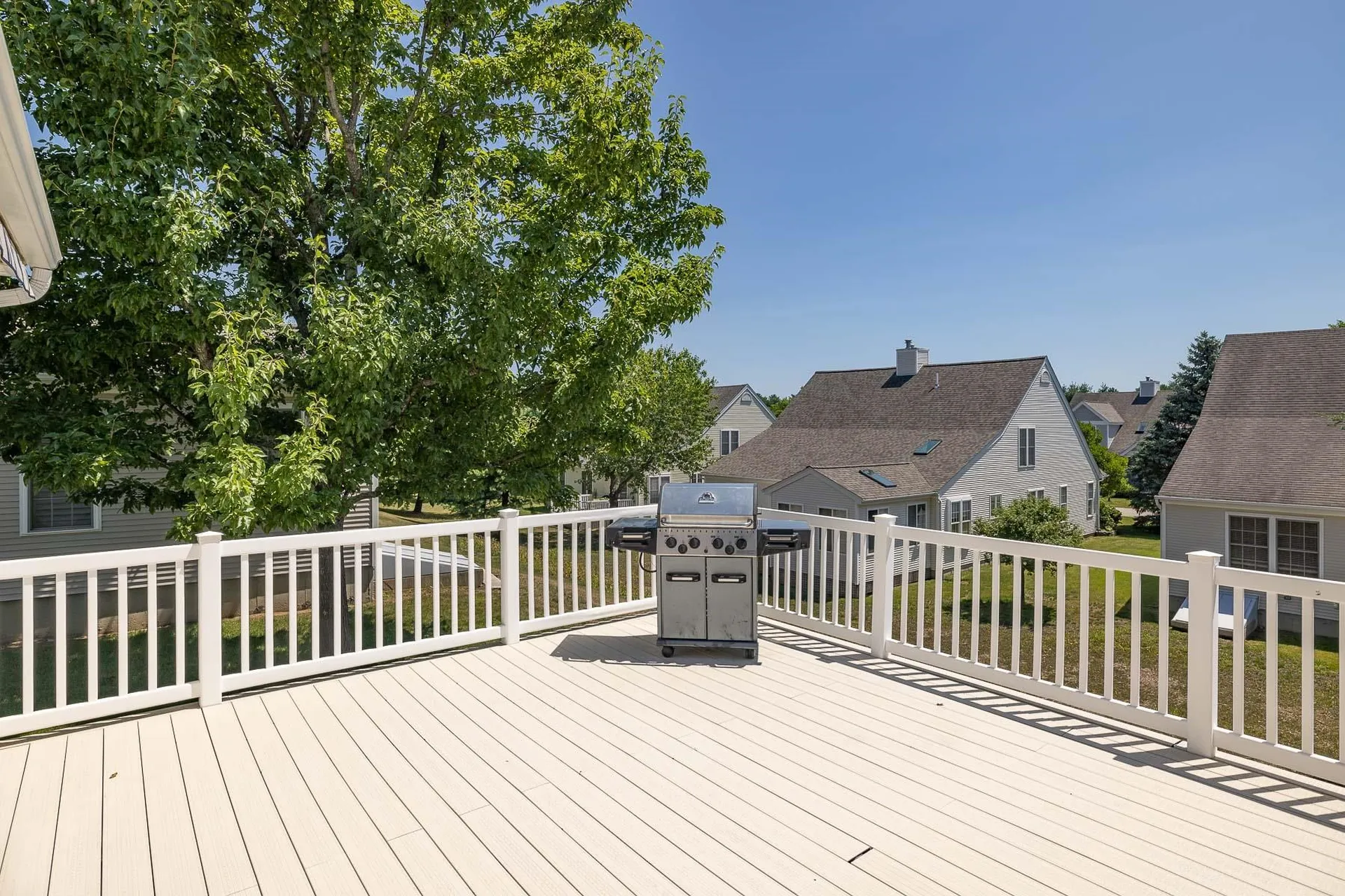 52 Hampton Meadows Hampton NH 03842