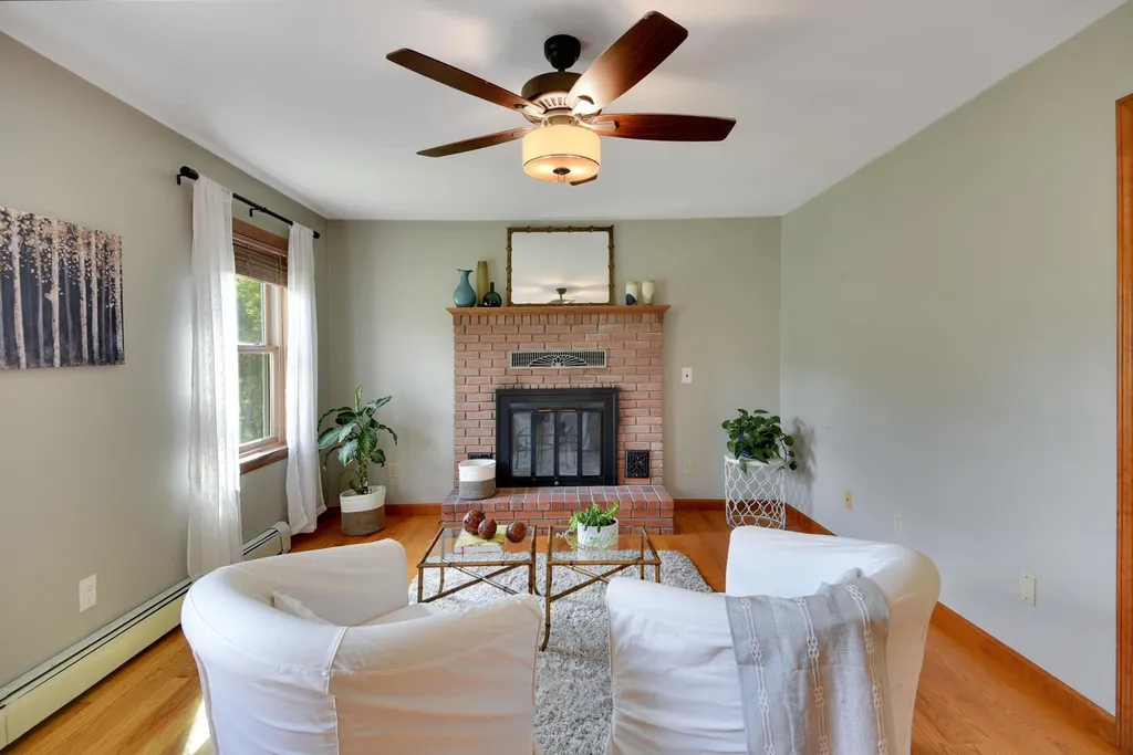 192 Depot Road Colchester VT 05446