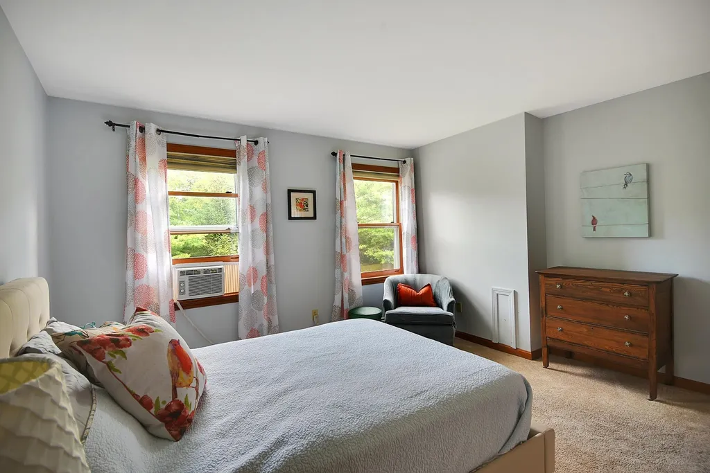 192 Depot Road Colchester VT 05446