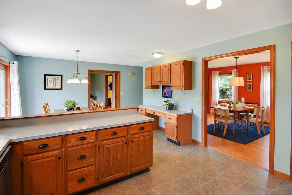 192 Depot Road Colchester VT 05446