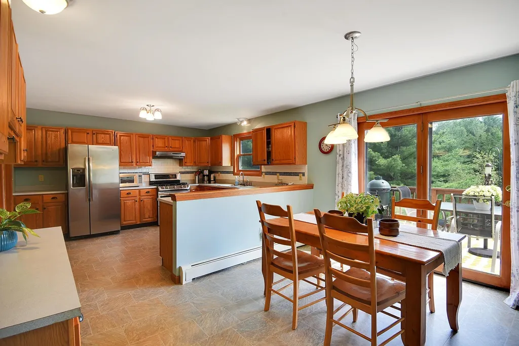 192 Depot Road Colchester VT 05446