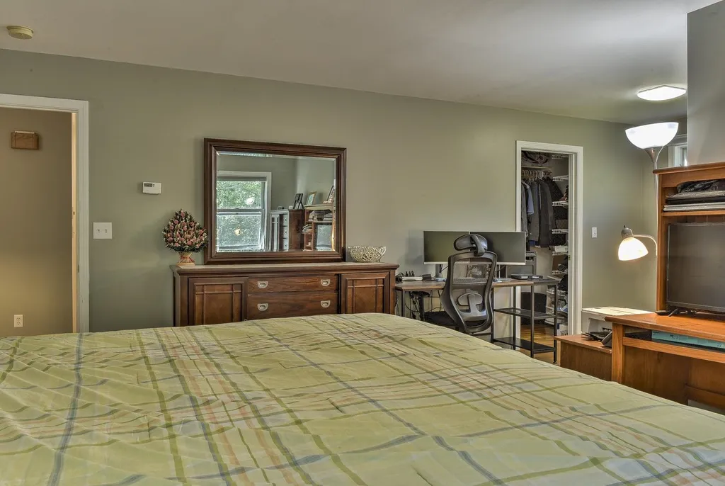 19 Newbury Lane Keene NH 03431