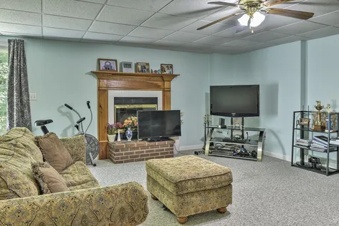 19 Newbury Lane Keene NH 03431
