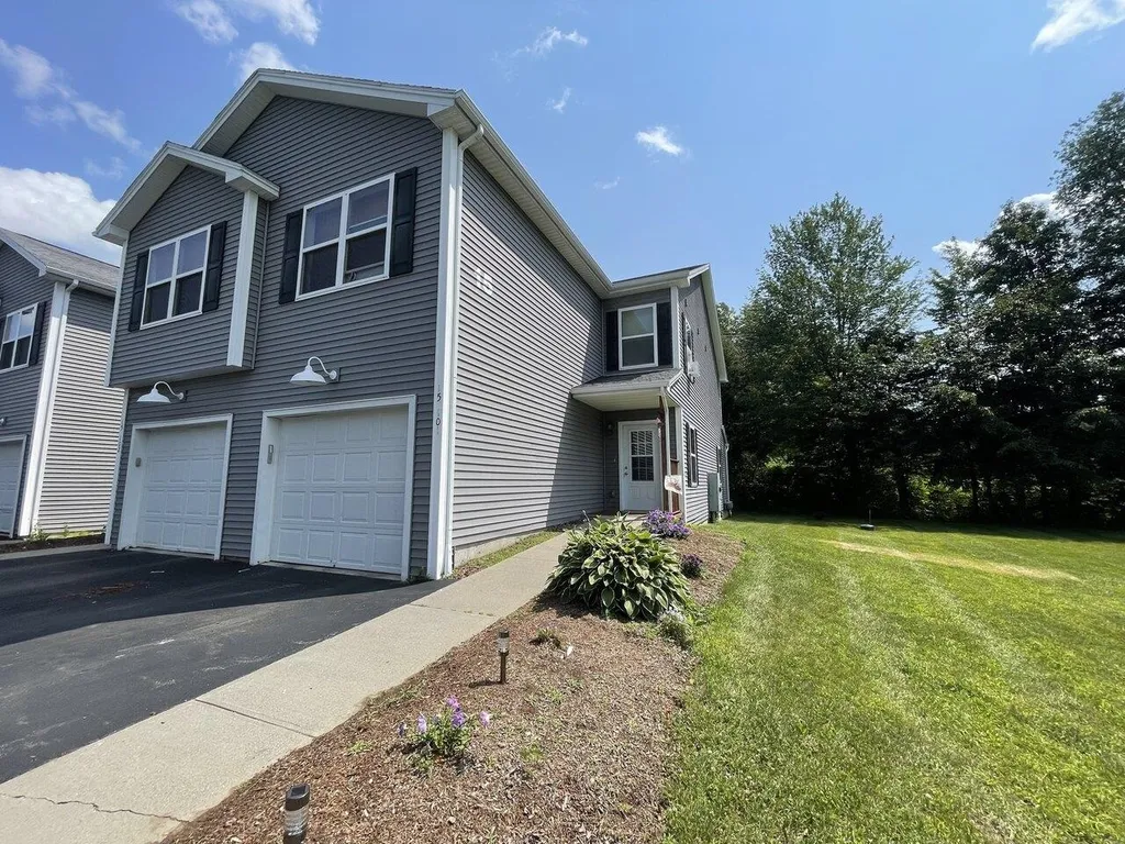 15 East Road Fairfax VT 05454