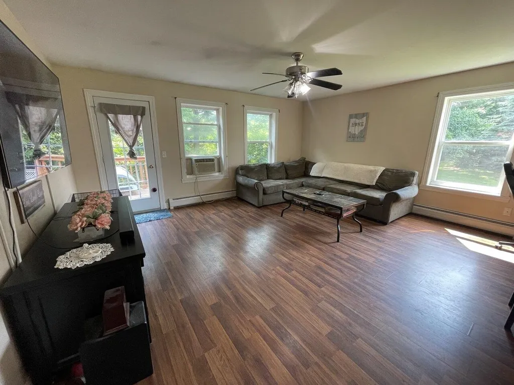 15 East Road Fairfax VT 05454