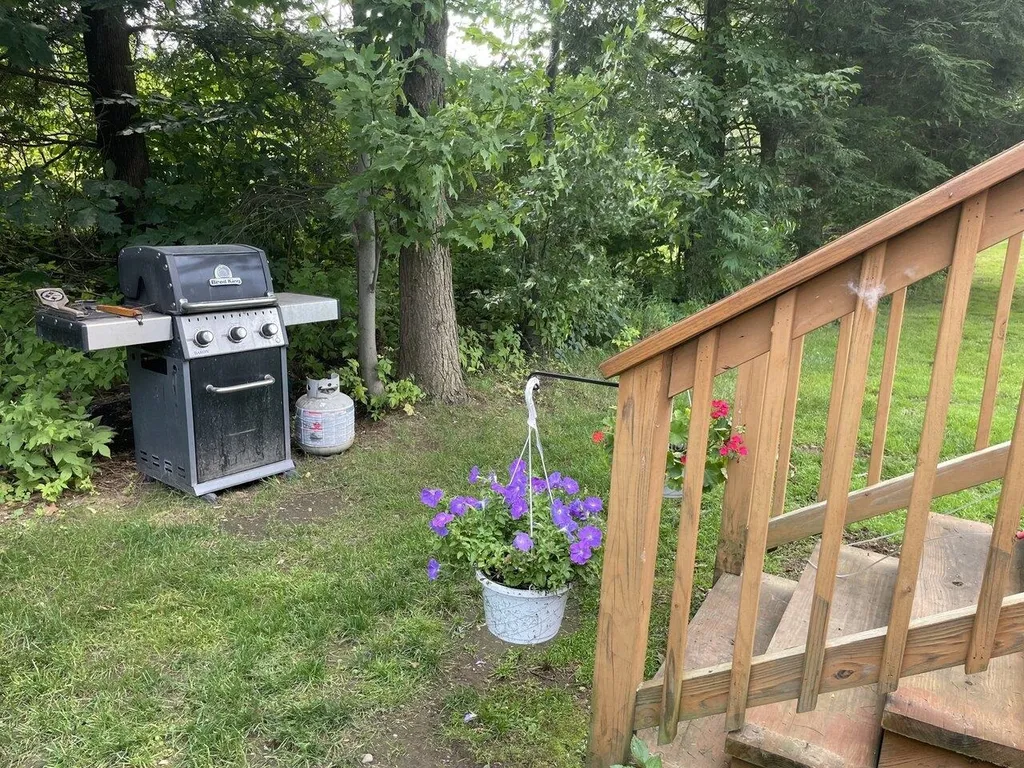 15 East Road Fairfax VT 05454