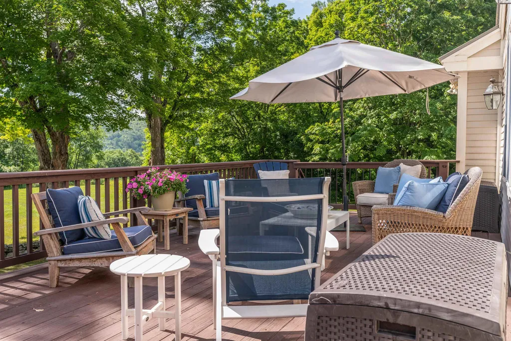 234 Allen Family Road Hartford VT 05059