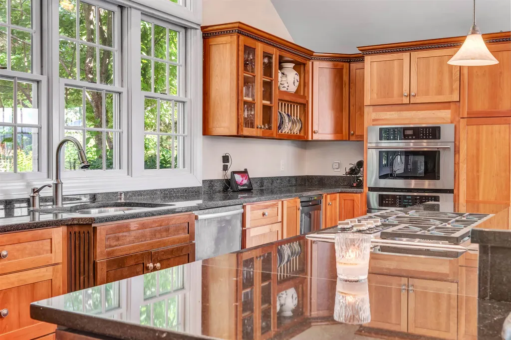 234 Allen Family Road Hartford VT 05059
