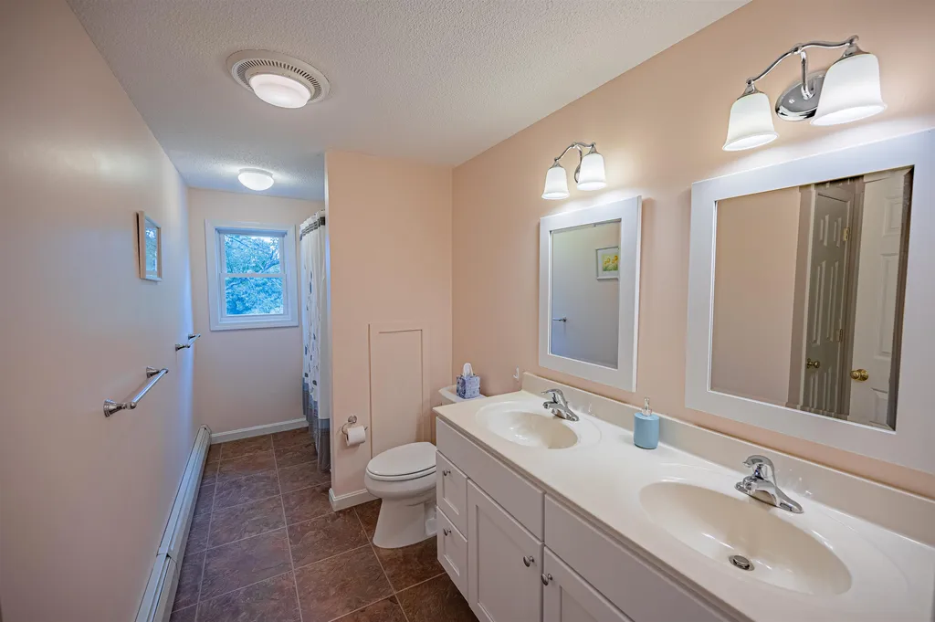 55 Silver Circle Barre Town VT 05641