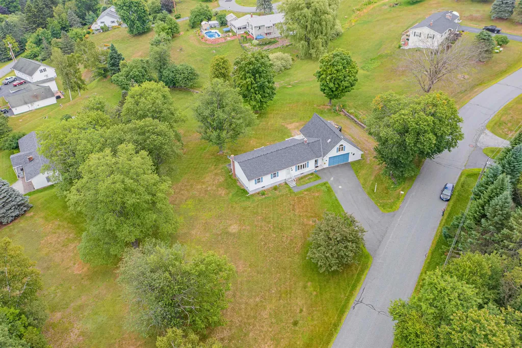 55 Silver Circle Barre Town VT 05641