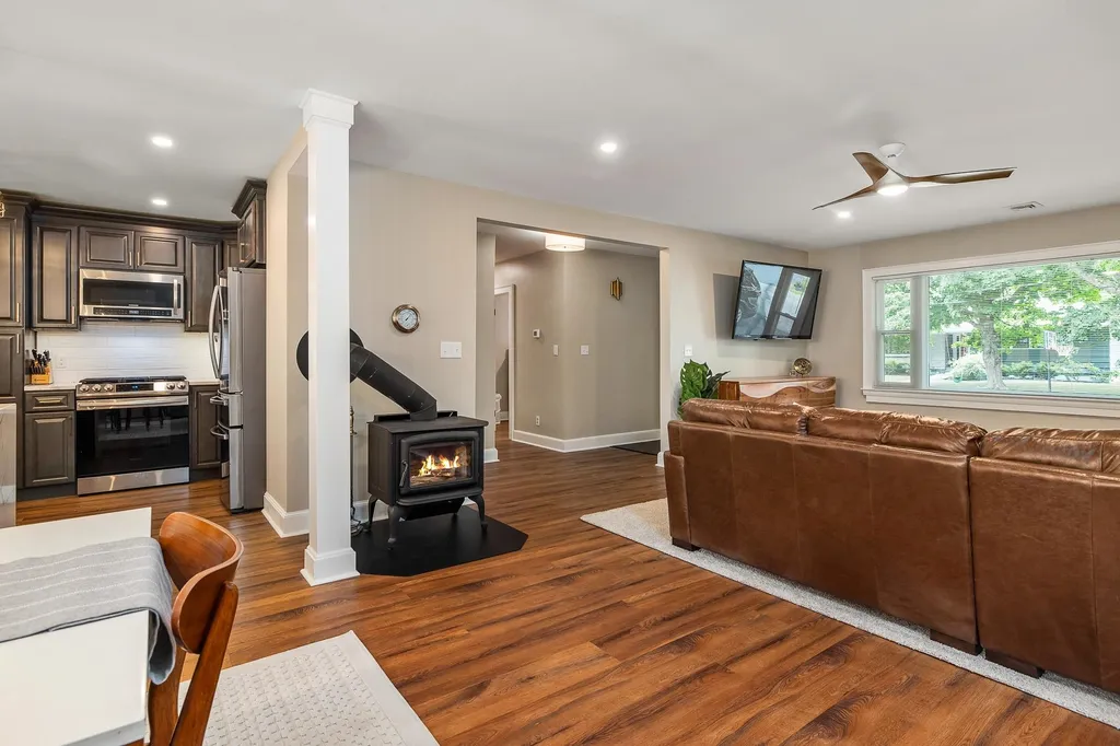 49 Fells Road Portsmouth NH 03801