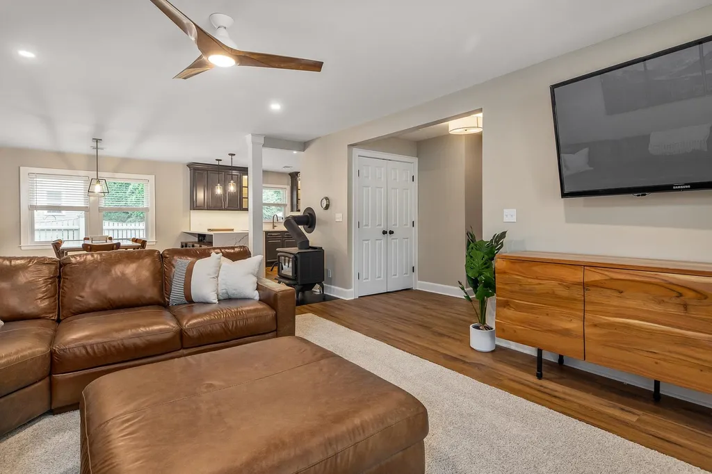 49 Fells Road Portsmouth NH 03801