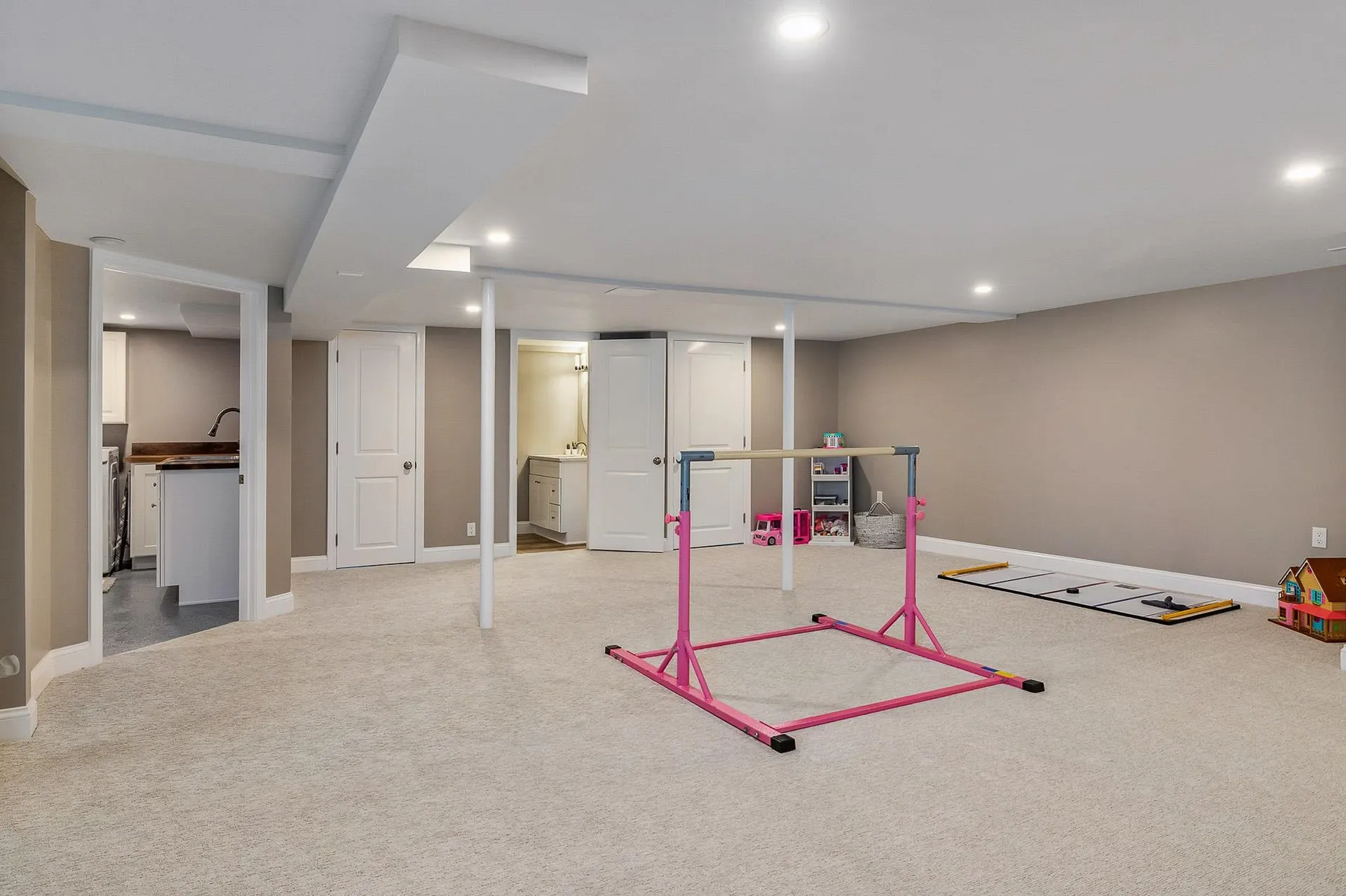 49 Fells Road Portsmouth NH 03801