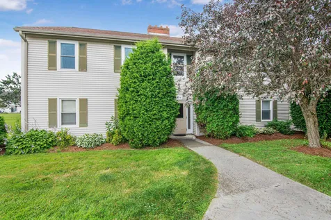 2 Saybrook Road Essex VT 05452