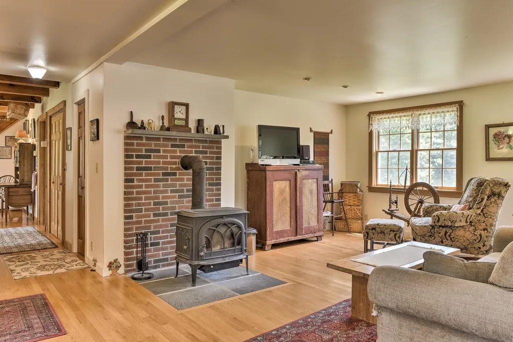 192 Apple Hill Road Sullivan NH 03445