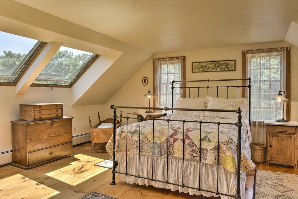 192 Apple Hill Road Sullivan NH 03445