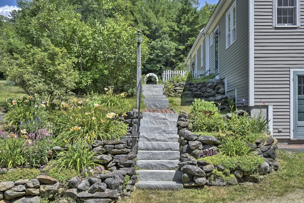 192 Apple Hill Road Sullivan NH 03445